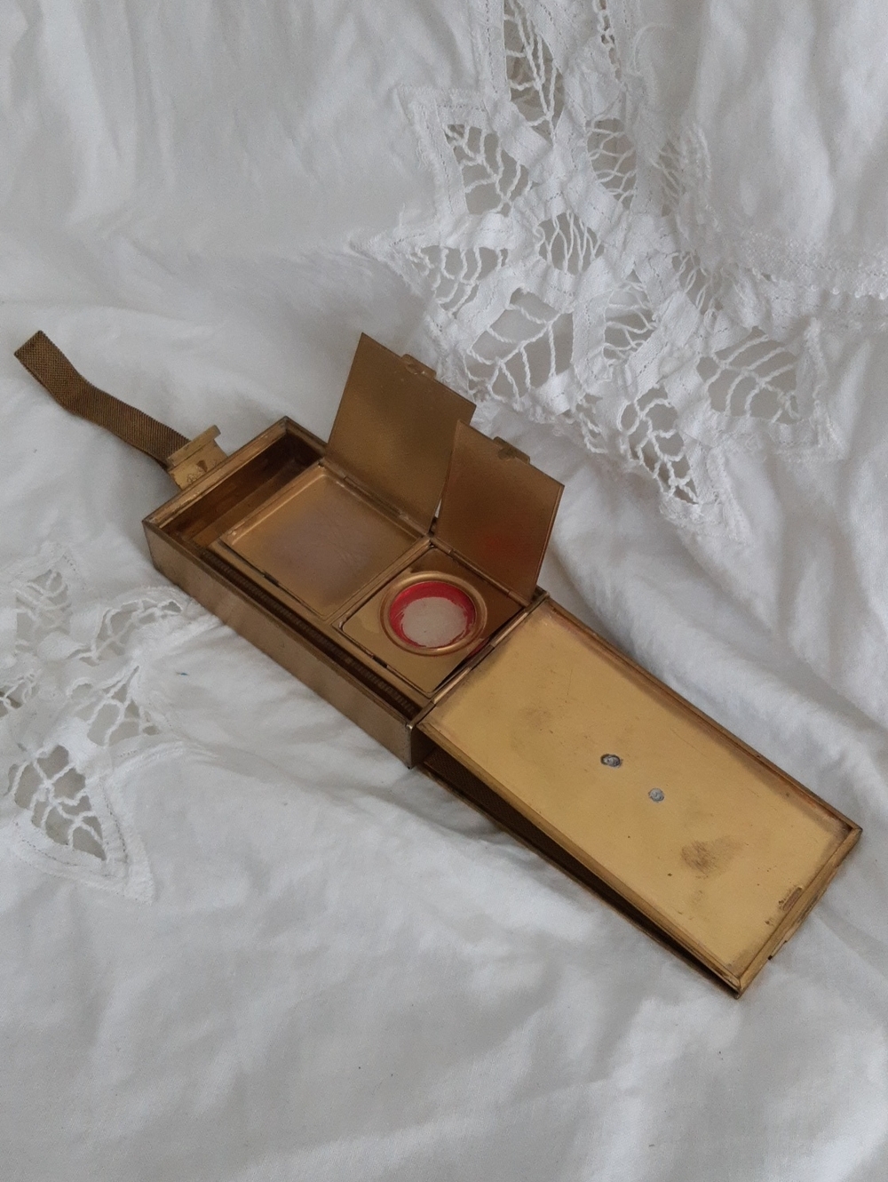 Vintage Parklane Wristlet Compact